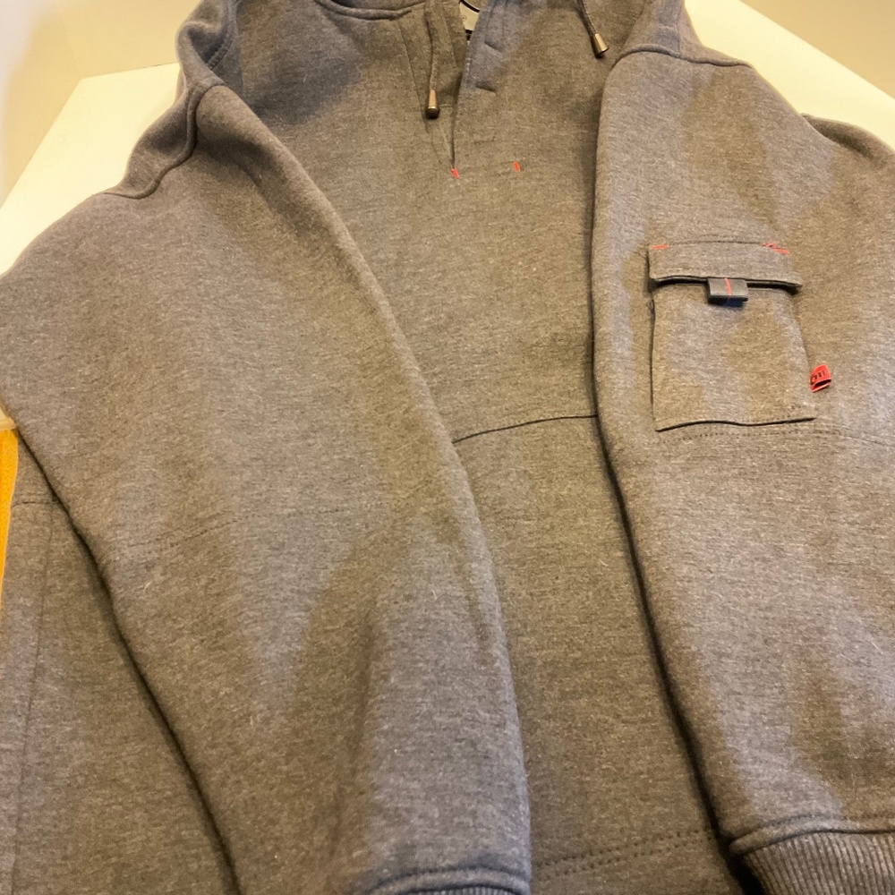 Hoodie XL Acrylic Pullover